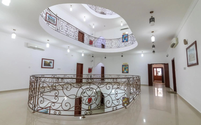 Al Ayjah Plaza Hotel