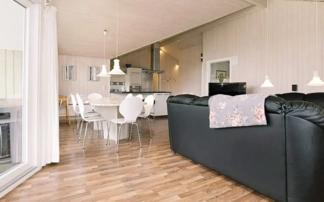 4 Star Holiday Home in Vaeggerlose