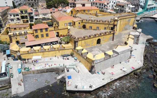 São Thiago House