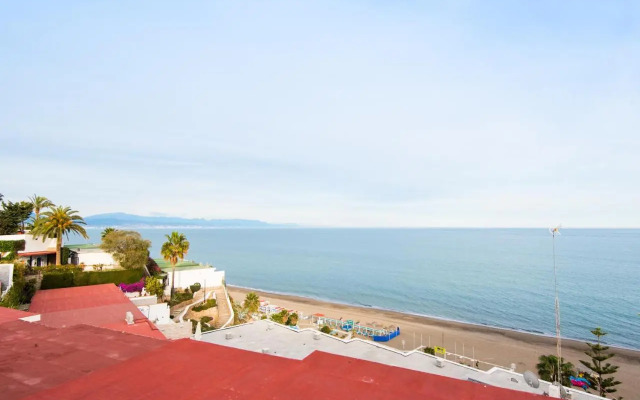 Beachfront Bungalow Apartment