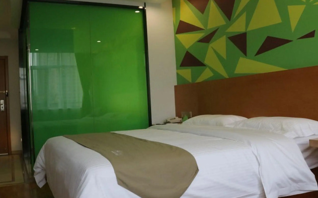 Vatica Hefei West Anqing Nongda East Gate Hotel