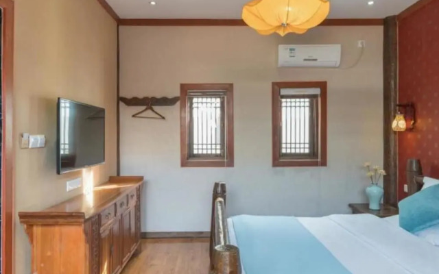 Floral Hotel · He Lu Ju Lijiang