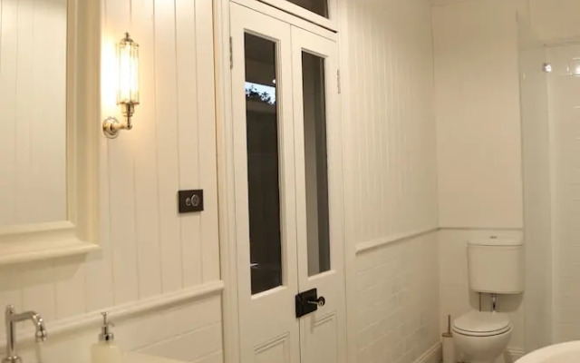 Hollidge House Apartments