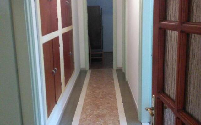 Apartment Curri