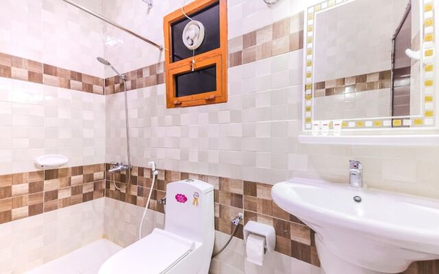 Super OYO 107 Ras Al Hadd Waves Hotel