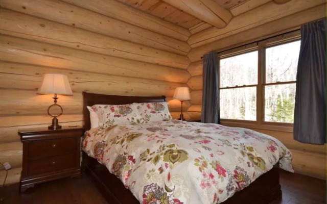 Chalet Four Bears