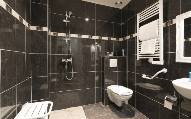 Hotel Prince Monceau