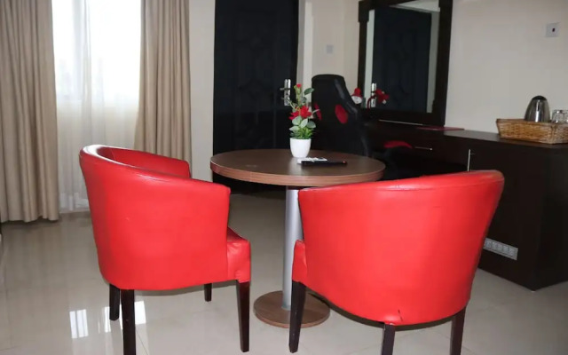Rhogem Hotel