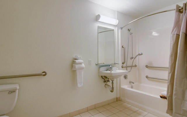 Motel 6 Tacoma, WA - Fife
