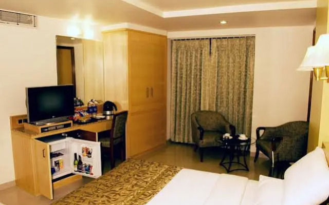 The Deccan Royaale