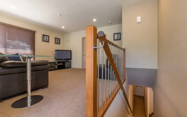 Broadwater By The Beach - With Heated Outdoor Spa