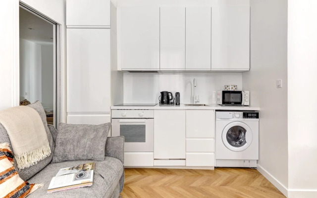 Bright 1BR Near Seine & Eiffel Tower