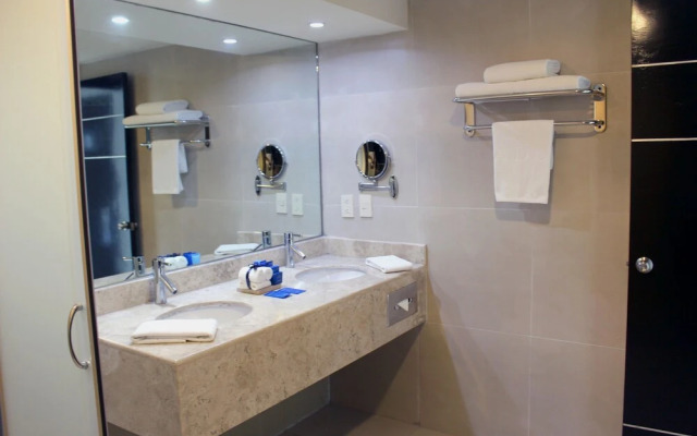 Infinity Luxury Travel at Seadust by YPJ