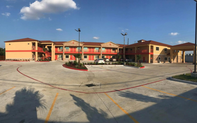 Scottish Inn & Suites - IAH Airport
