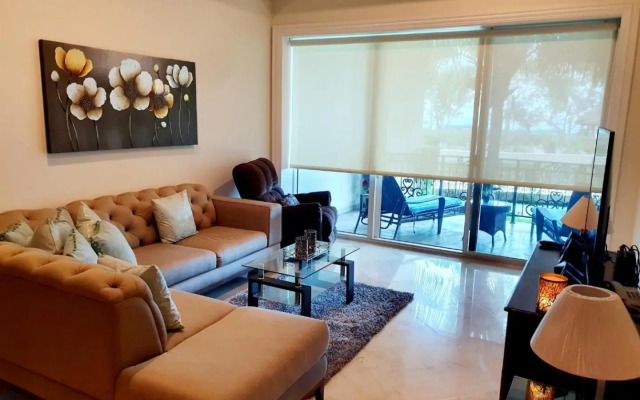 Villa Segovia @ Landmark by the Sea