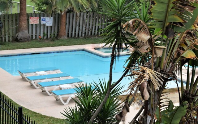 126 SB-Sail Away by RedAwning