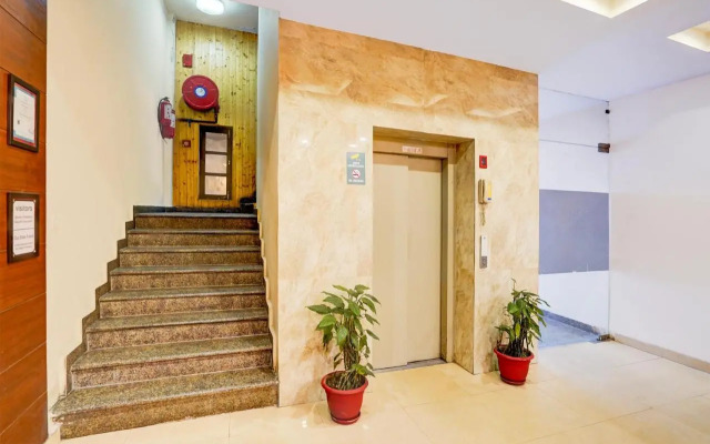 OYO Rooms Railway Station Raja Road 1