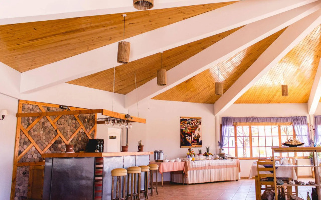 Hotel Iorana Tolache