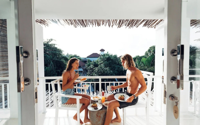 The Green Room Seminyak - Hostel