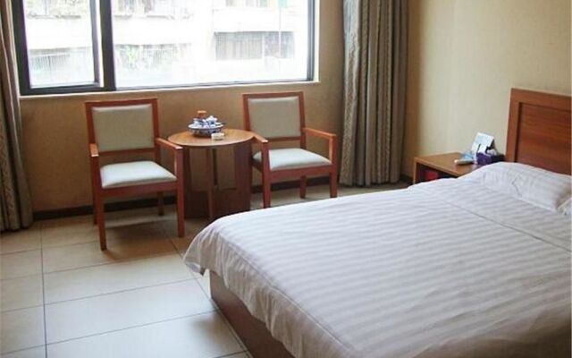 Huanying Living Hotel Shilong Branch