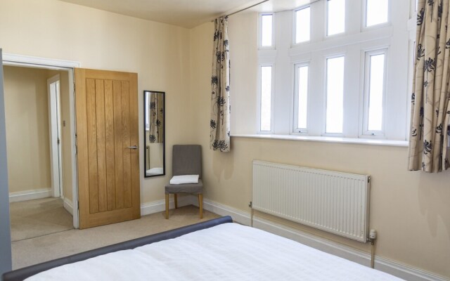 Luxury Apt No 1 - Two Bed Apartment