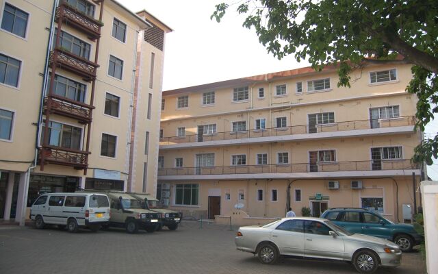 New Safari Hotel