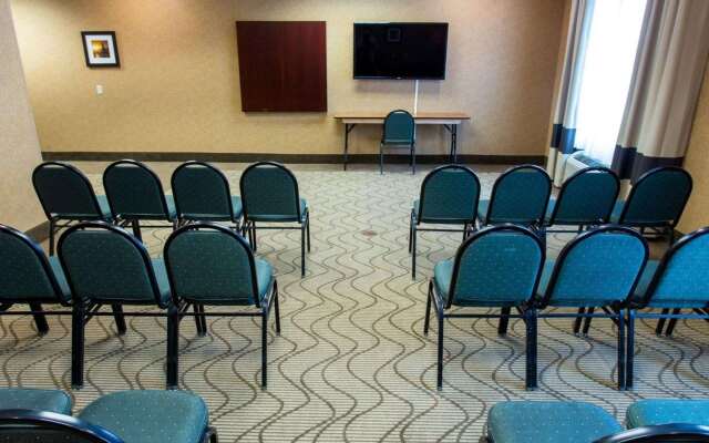Comfort Suites Grand Rapids South