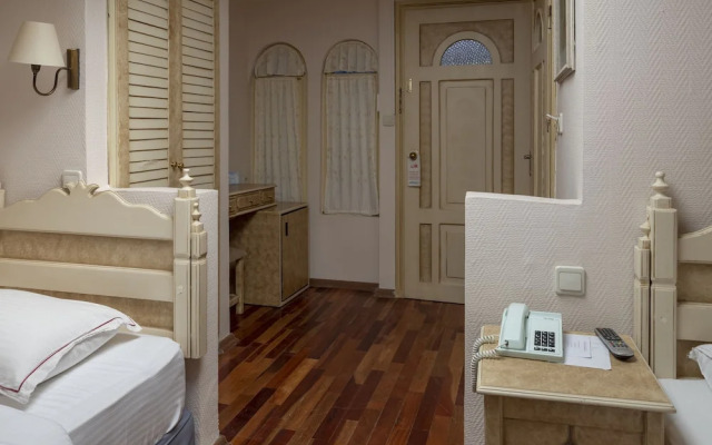 Assos Nazlihan Hotel