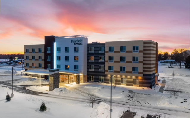 Fairfield Inn & Suites by Marriott Ashtabula