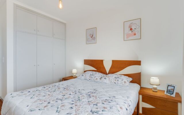 Santa Cruz Apartment