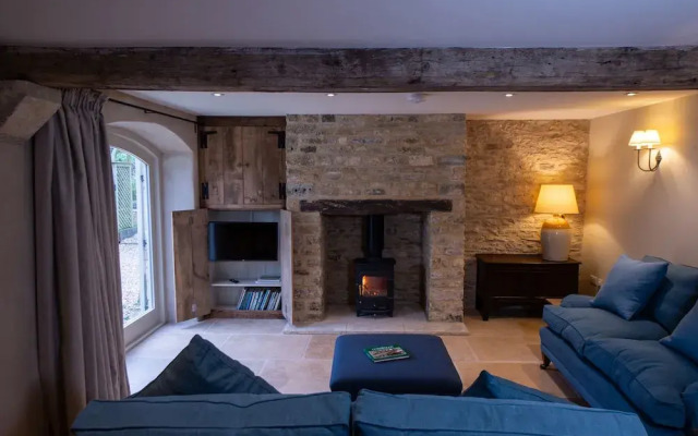 The Cotswolds Coach House