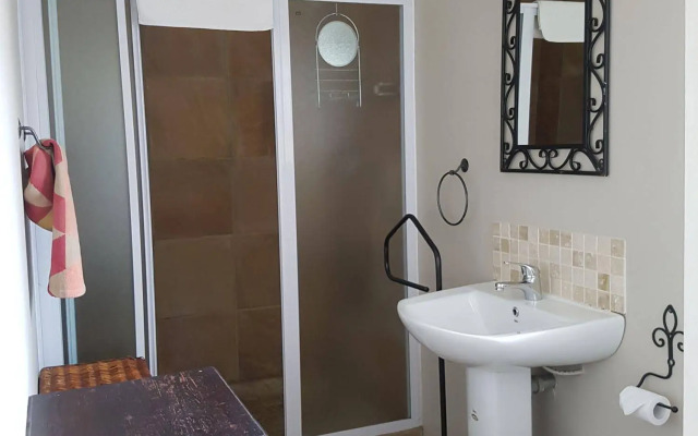 Melkbosch Guesthouse