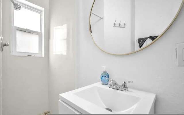 Beach Escape Corner Apartment