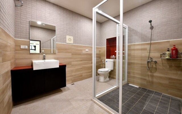 Windsor's Vanilla Garden B&B