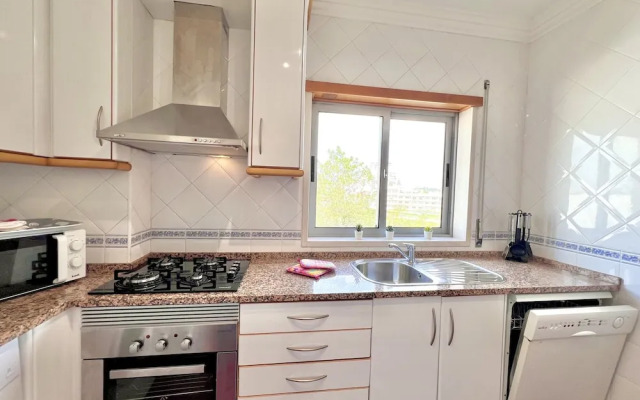 Albufeira Modern 6 With Pool by Homing