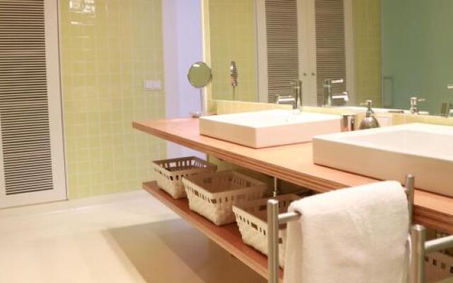 Lovelystay - Chiado 3Bedroom Wonder