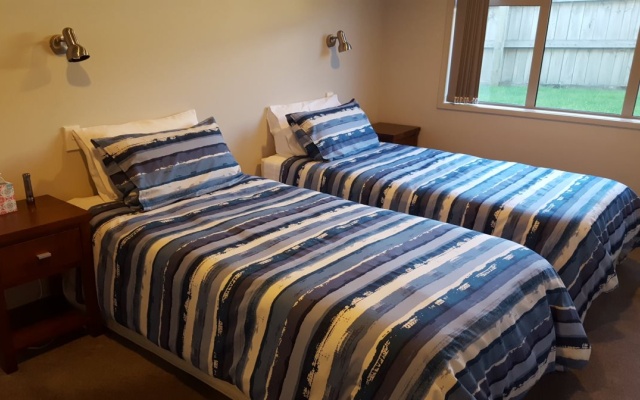 Rotorua Views BnB and Apartment – Guest Rooms – Rotorua