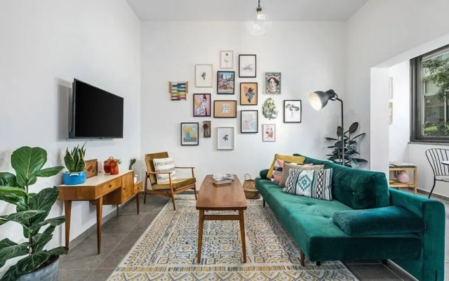 Urban Luxe Apartment - Central TLV