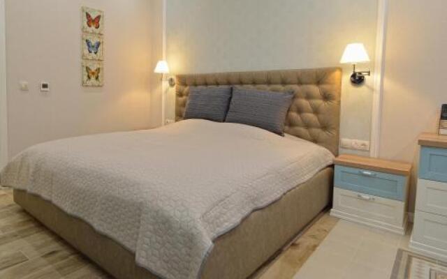 Divona Studio 2