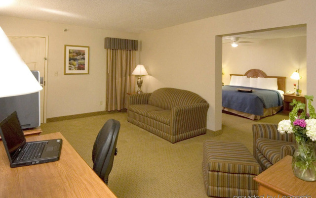 Quality Inn University