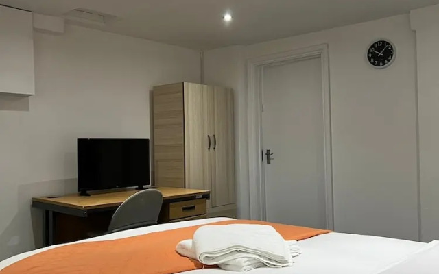 Apartment-sleep6-wifi-family Friendly