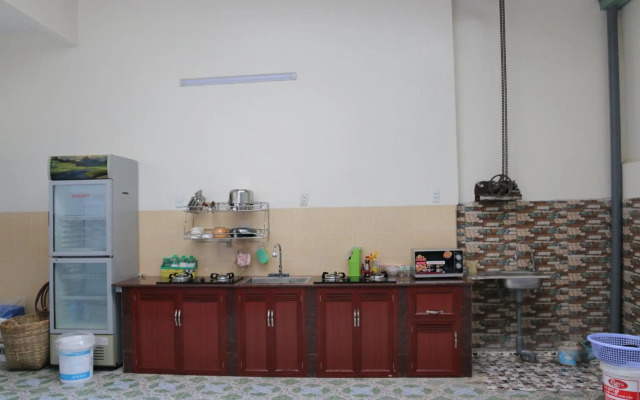 Xoai Xanh Hostel & Villa