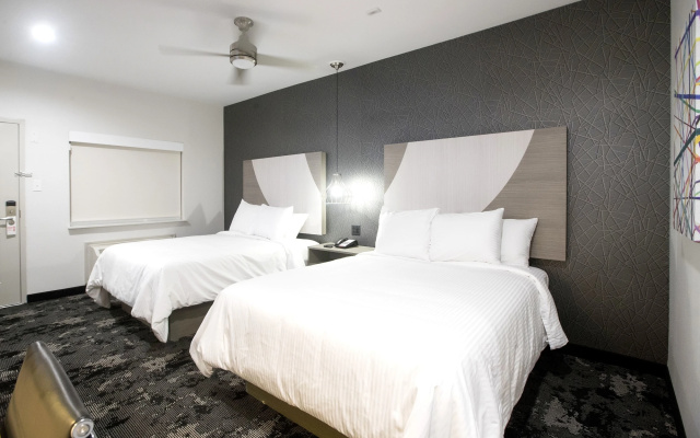 House Hotel