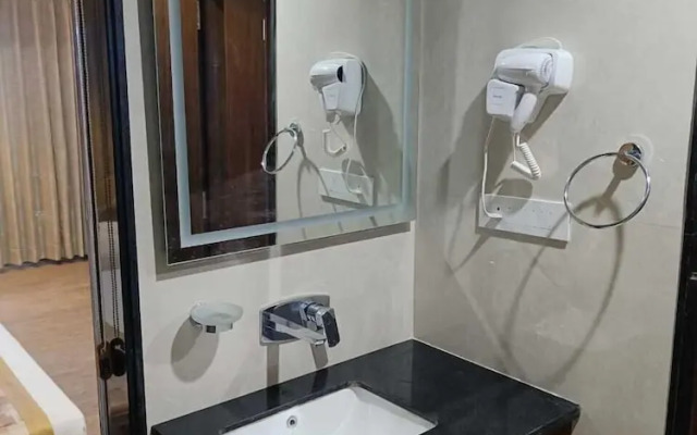 Hotel Raghukul Grand