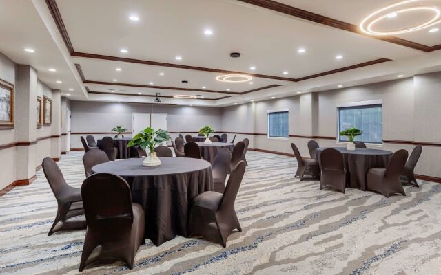 Holiday Inn Express Hotel & Suites Sulphur Springs