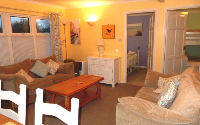 Sheena's Dartmouth Chalets