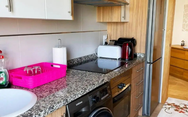 Apartamento en sol, Ador