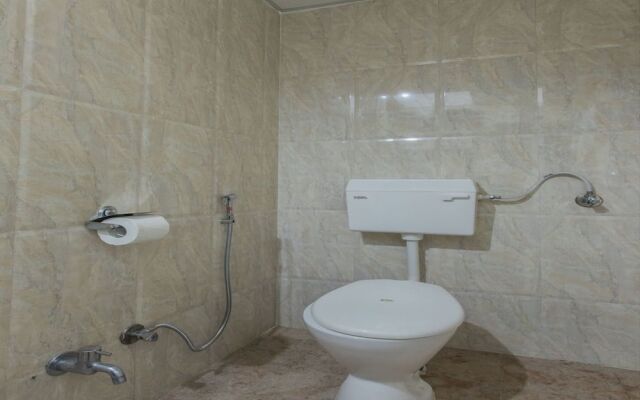 OYO 10219 Hotel Ten Eleven