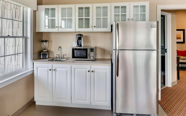 Comfort Suites Chincoteague Island Bayfront Resort