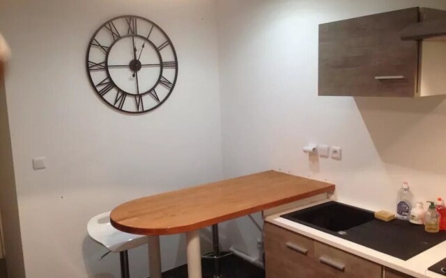 Apartment With one Bedroom in Orléans, With Wifi